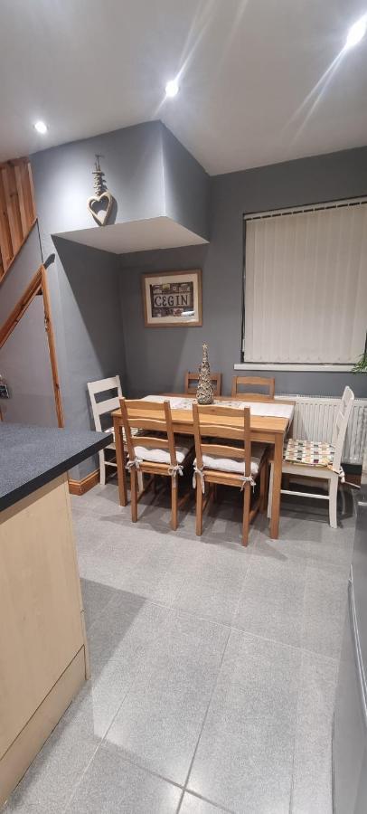 Viaduct View - Cefn Coed Apartment Merthyr Tydfil Bagian luar foto